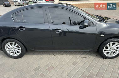 Седан Mazda 3 2012 в Киеве
