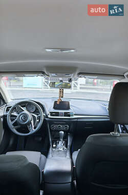 Хэтчбек Mazda 3 2016 в 