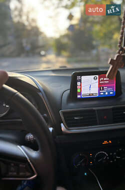 Хэтчбек Mazda 3 2016 в 