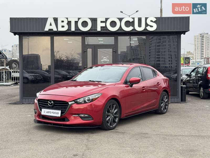 Седан Mazda 3 2016 в Киеве