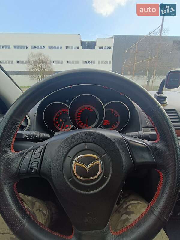 Седан Mazda 3 2006 в Николаеве