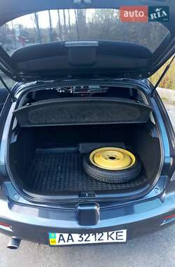Хэтчбек Mazda 3 2006 в 