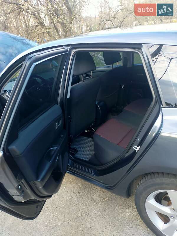 Хэтчбек Mazda 3 2006 в Киеве