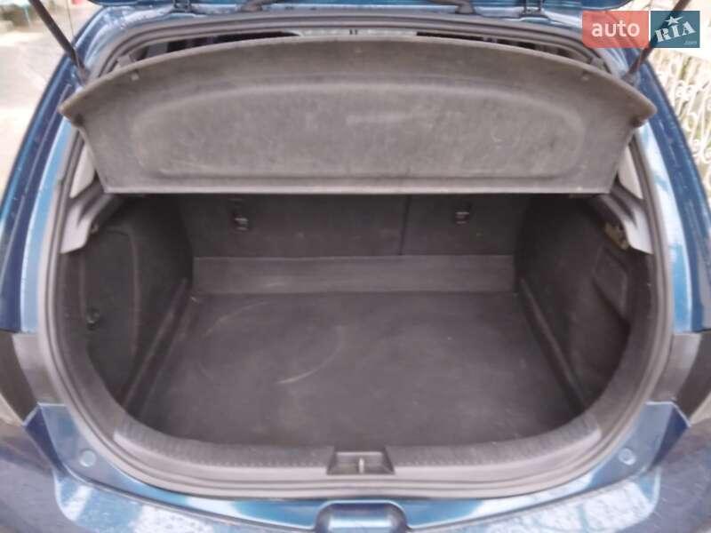 Хэтчбек Mazda 3 2007 в Мукачево