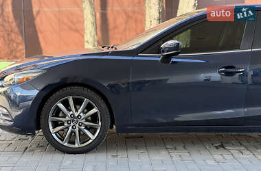 Хэтчбек Mazda 3 2018 в 