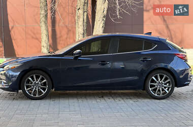 Хэтчбек Mazda 3 2018 в 