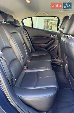 Хэтчбек Mazda 3 2018 в 