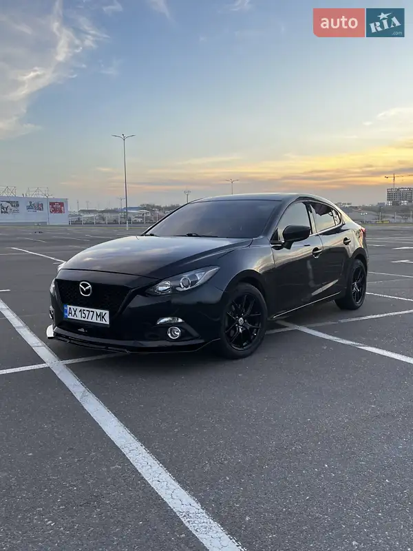 Седан Mazda 3 2015 в 