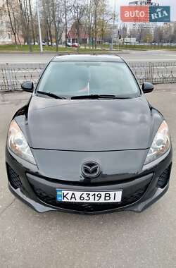 Седан Mazda 3 2011 в 