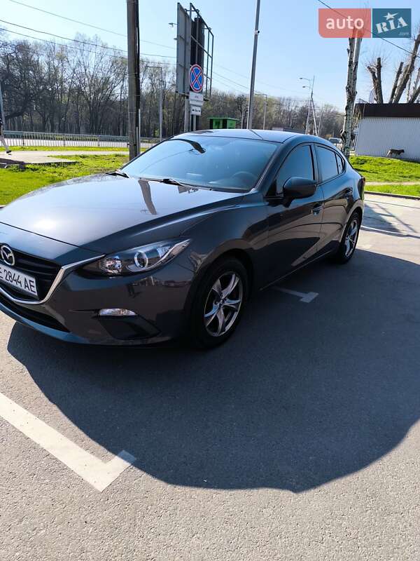 Mazda 3 2016