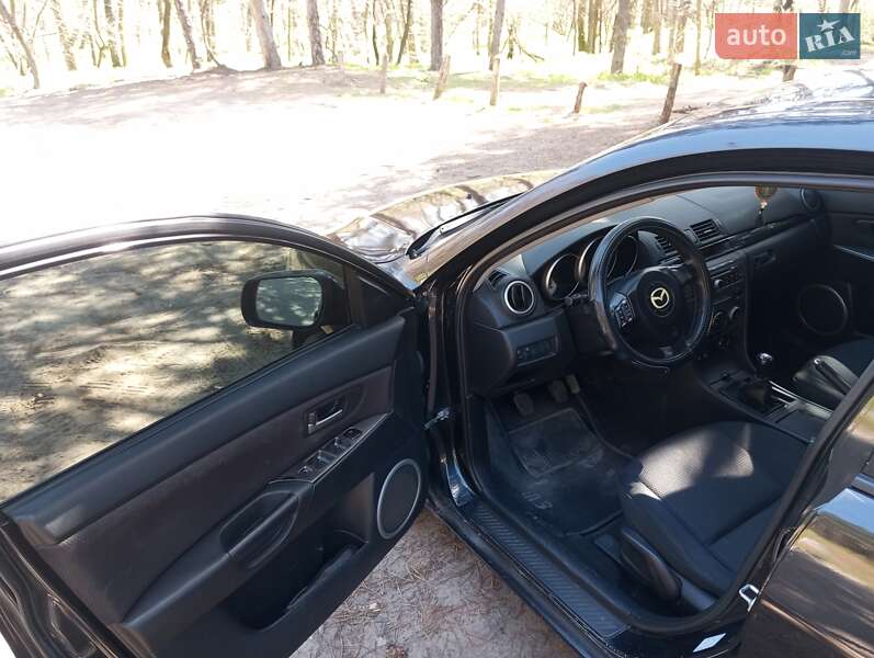 Седан Mazda 3 2006 в Запорожье