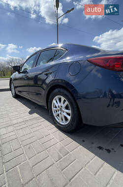 Седан Mazda 3 2016 в 
