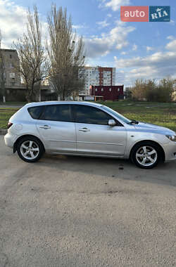 Хетчбек Mazda 3 2004 в 