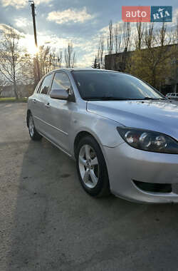 Хетчбек Mazda 3 2004 в 