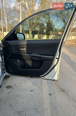 Хетчбек Mazda 3 2004 в 