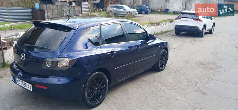 Хэтчбек Mazda 3 2008 в Днепре