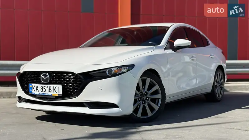 Седан Mazda 3 2018 в 