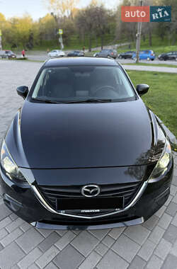 Седан Mazda 3 2015 в Дніпрі