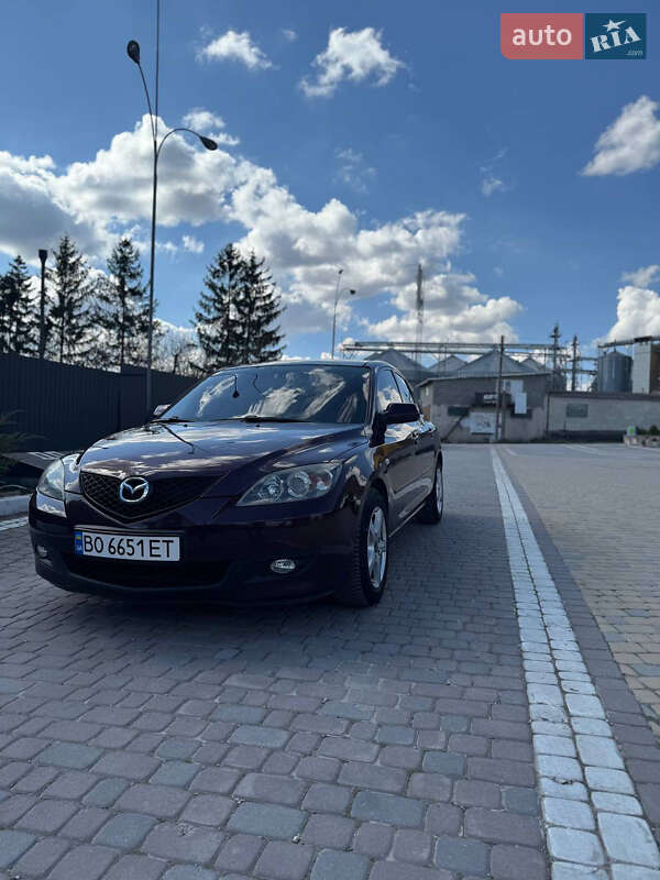 Хетчбек Mazda 3 2006 в Волочиську