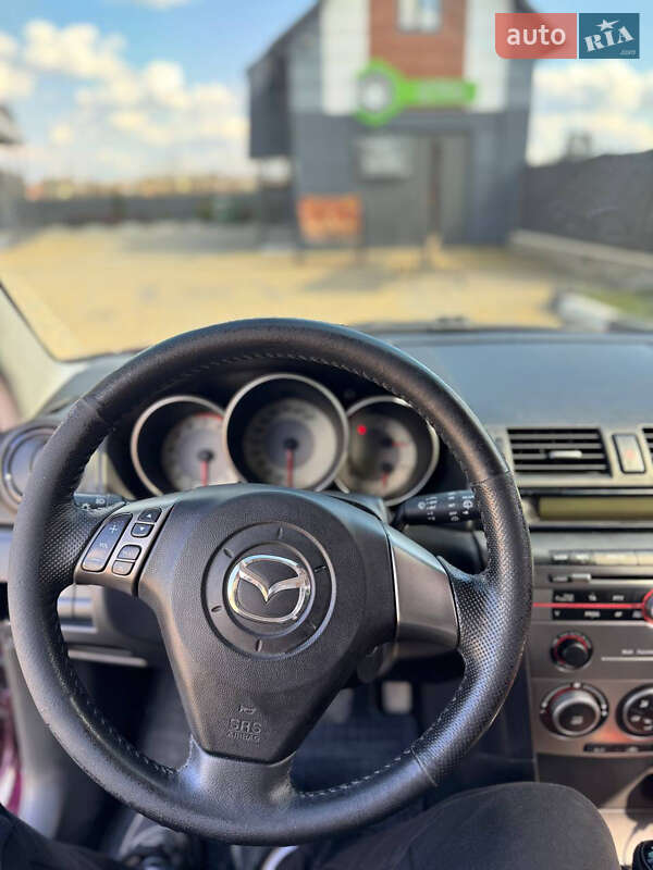Хетчбек Mazda 3 2006 в Волочиську