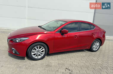 Седан Mazda 3 2016 в 