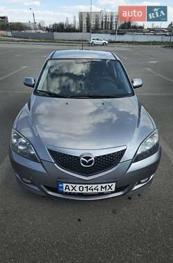 Хэтчбек Mazda 3 2005 в 