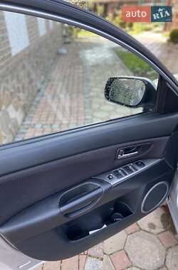 Хэтчбек Mazda 3 2006 в 