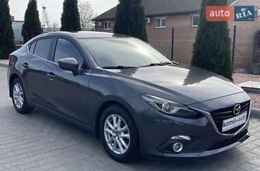 Седан Mazda 3 2014 в 