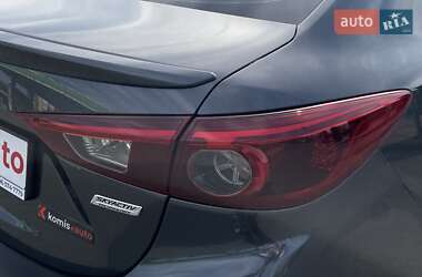 Седан Mazda 3 2014 в 