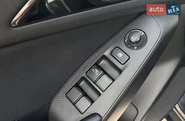 Седан Mazda 3 2014 в 