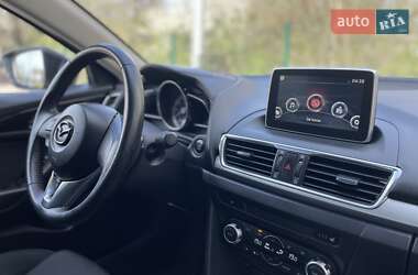 Седан Mazda 3 2014 в 
