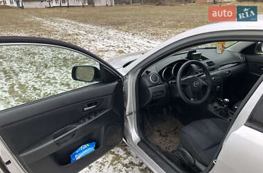 Седан Mazda 3 2006 в 
