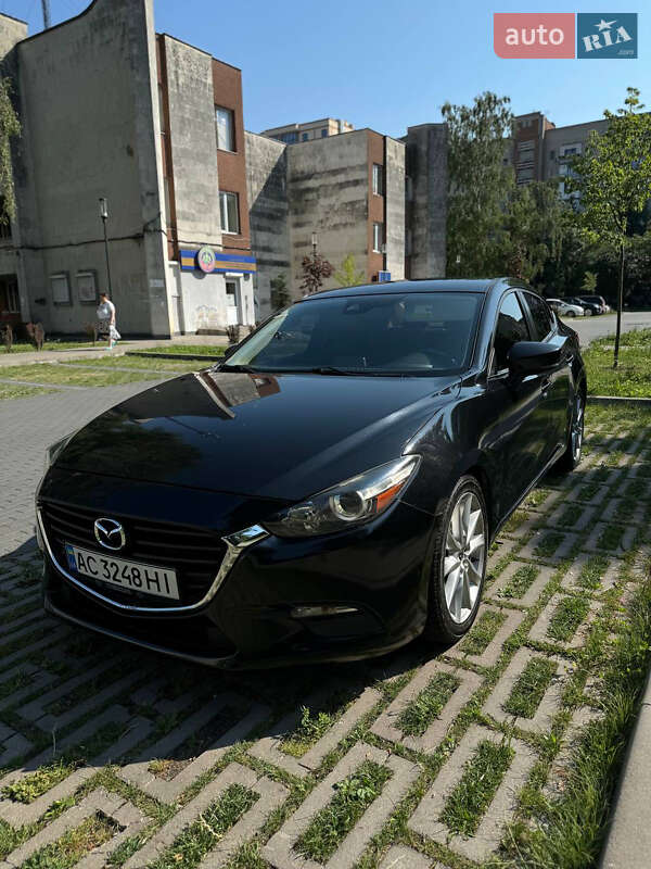 Седан Mazda 3 2016 в 