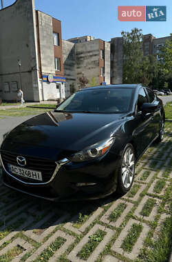 Седан Mazda 3 2016 в 