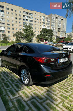 Седан Mazda 3 2016 в 