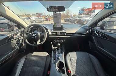 Седан Mazda 3 2015 в 