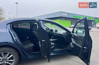 Седан Mazda 3 2015 в 
