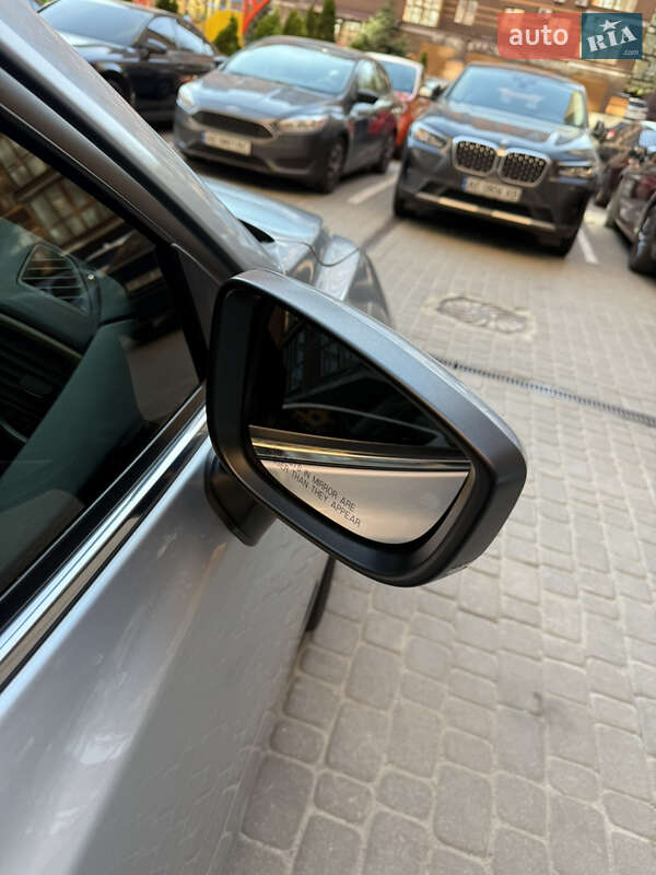Седан Mazda 3 2016 в Дніпрі