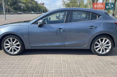 Хэтчбек Mazda 3 2016 в 
