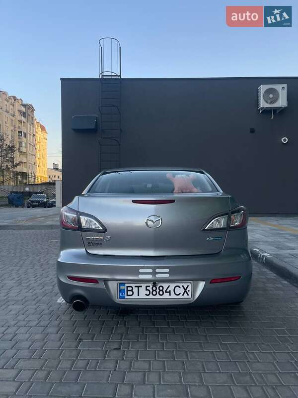 Седан Mazda 3 2012 в Одесі