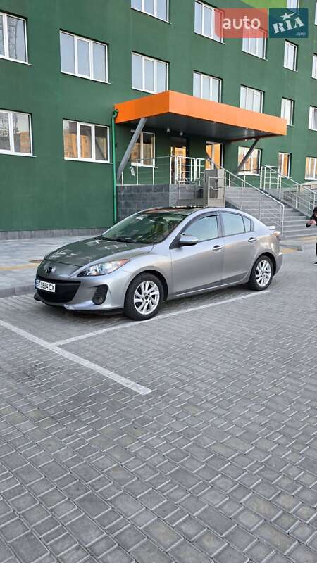 Седан Mazda 3 2012 в Одесі