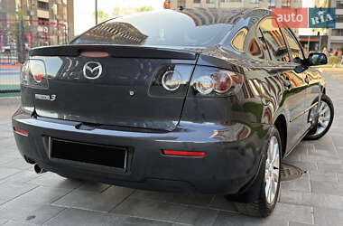 Седан Mazda 3 2007 в 