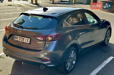 Хэтчбек Mazda 3 2018 в 