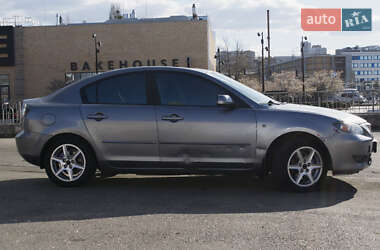 Седан Mazda 3 2006 в 