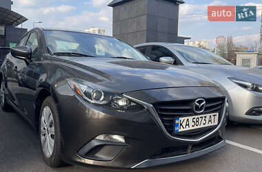 Седан Mazda 3 2015 в Киеве