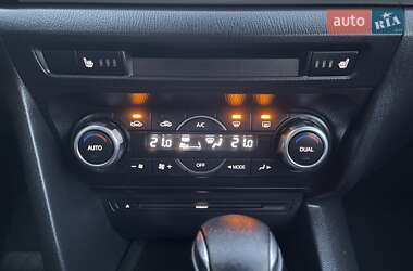 Седан Mazda 3 2014 в 