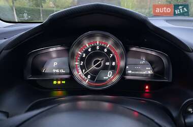 Седан Mazda 3 2014 в 