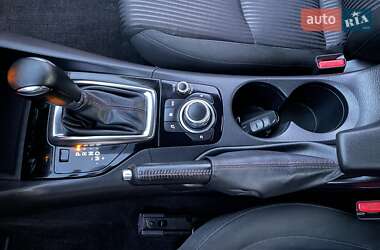 Седан Mazda 3 2014 в 
