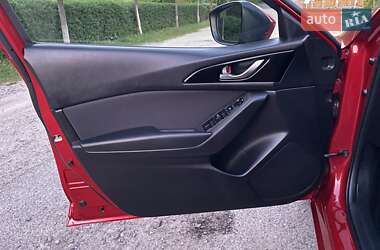 Седан Mazda 3 2014 в 