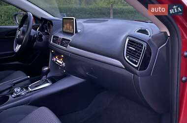 Седан Mazda 3 2014 в 